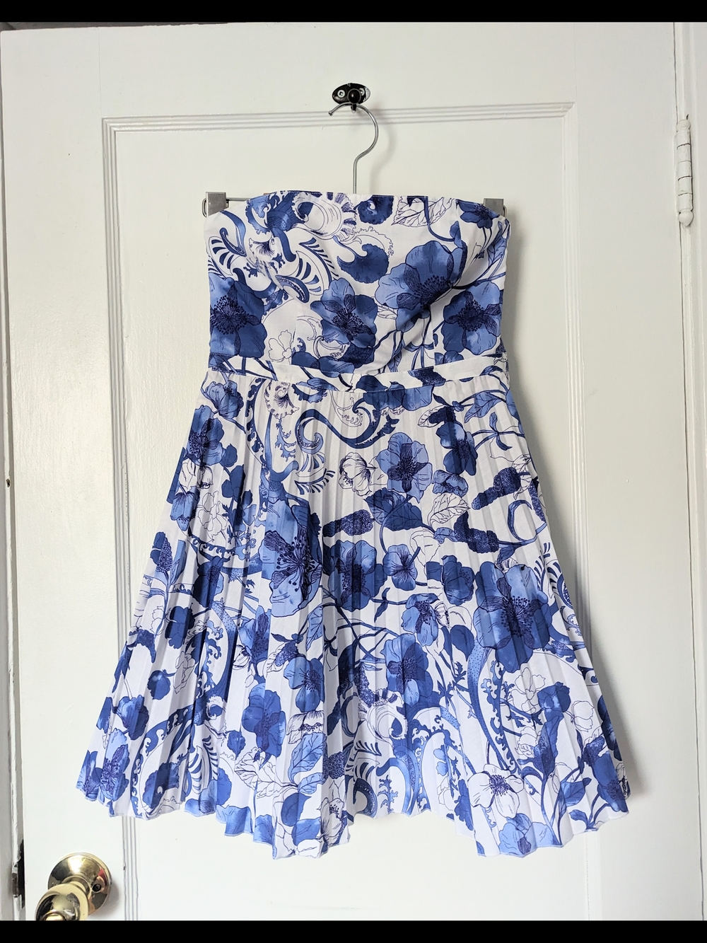 H&M White Strapless Dress with Blue Floral Print and Pleated Skirt